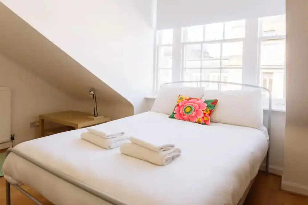 Charming 3 Bedroom Apartment in the Heart of Vibrant Old Town