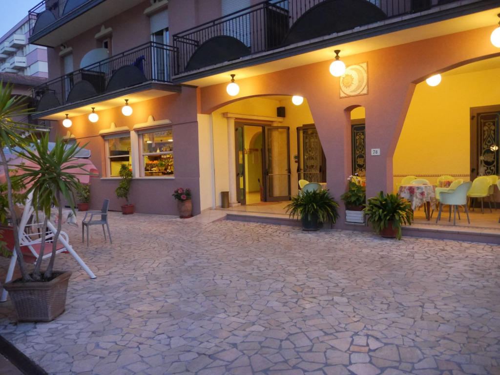 Hotel Anita B&B sul lungomare