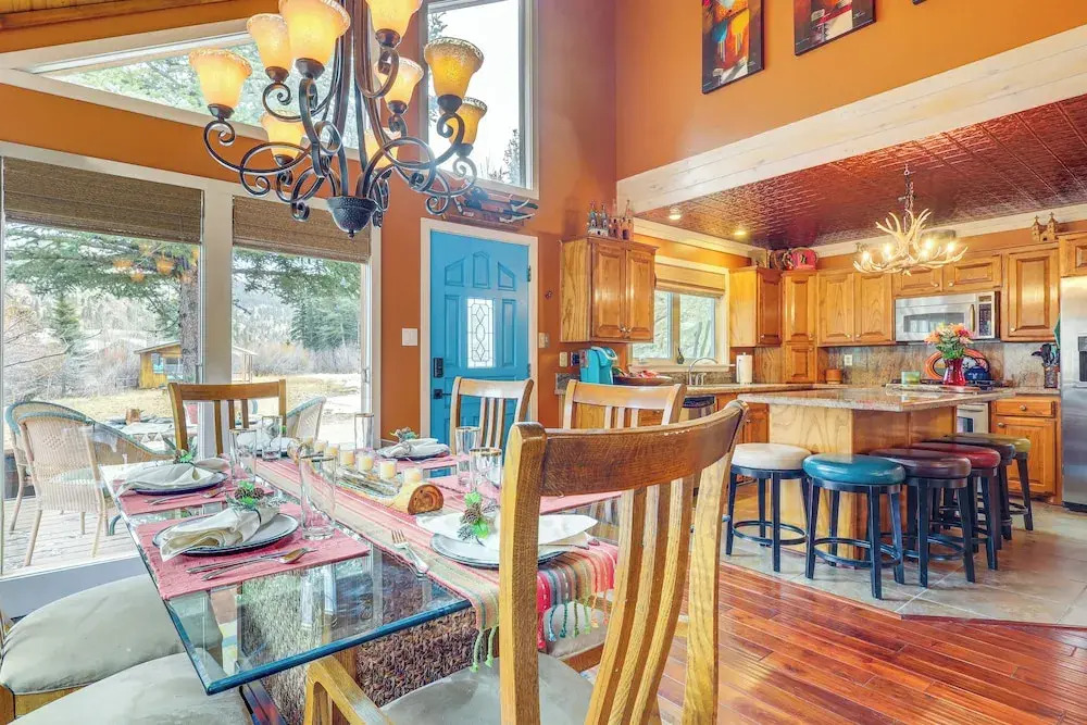 Walk to Main St: 'mountain Creek Home' w/ Gameroom