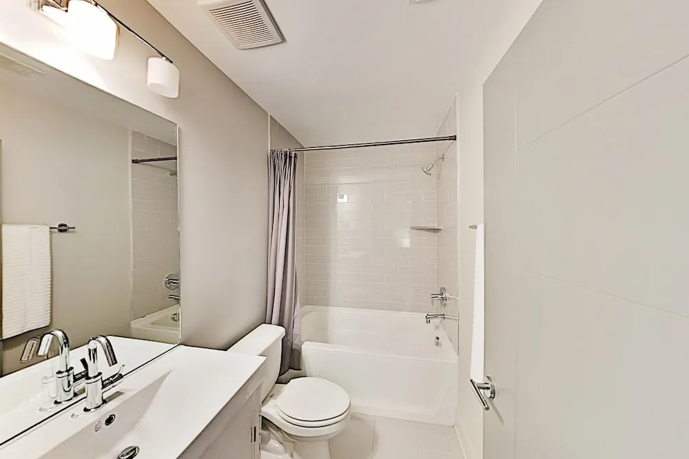 11th1008 3 Bedroom Townhouse