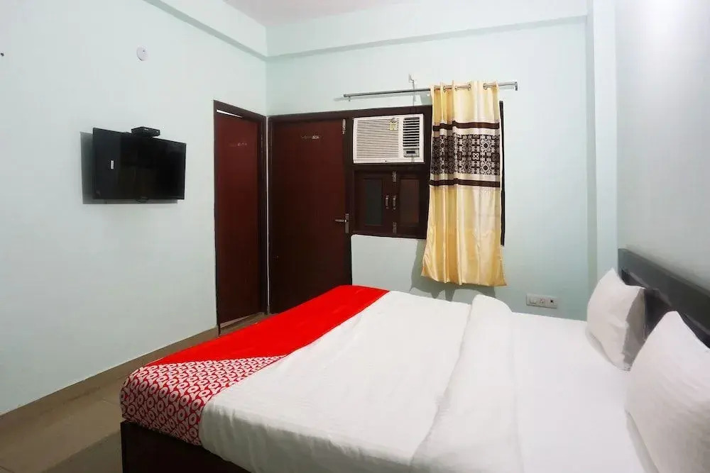 Hotel Him Jyoti by OYO Rooms