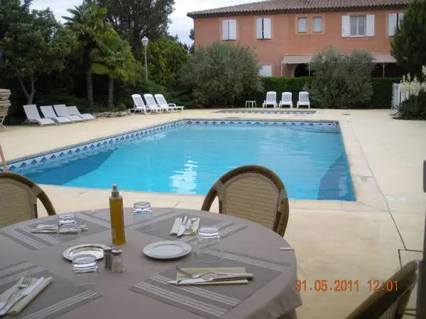 LOGIS HOTEL & RESTAURANT LETAPE Bouc Bel Air - Gardanne