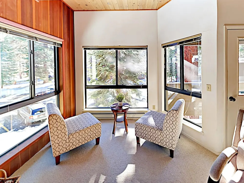 Sunny Unit 13 - 3 Br Condo