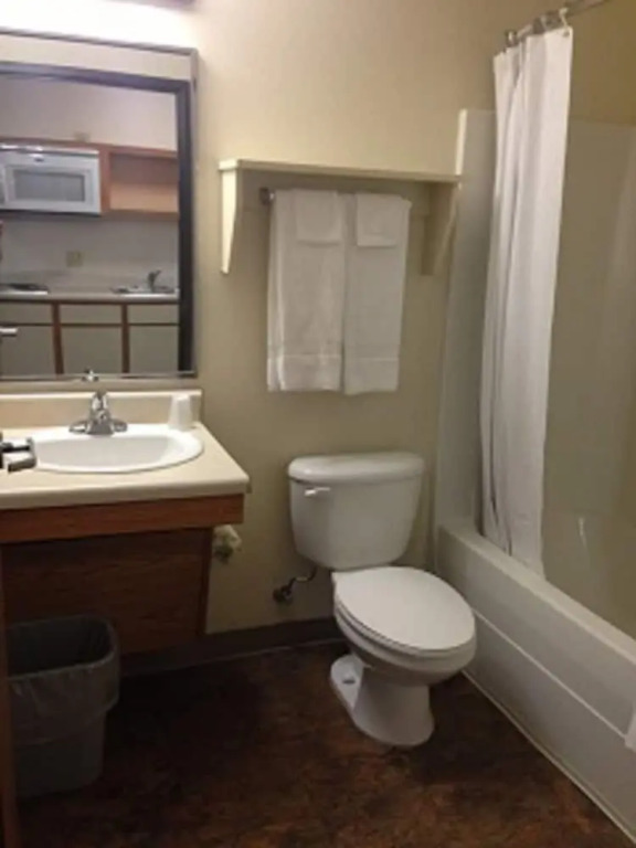 Inland Suites Elvis