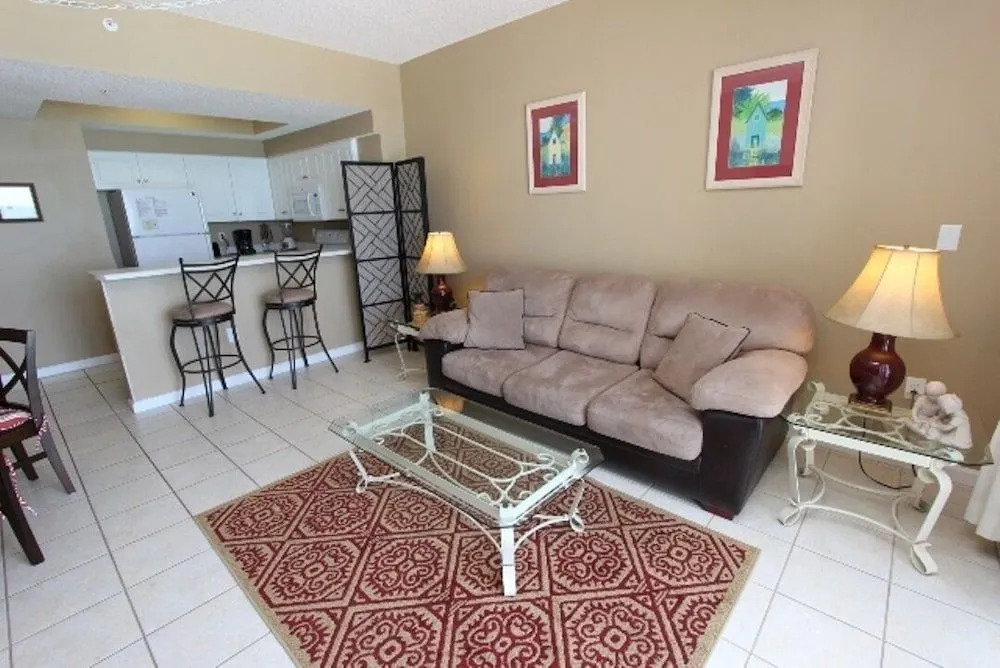 Majestic Sun 608A - 1 Br condo by RedAwning