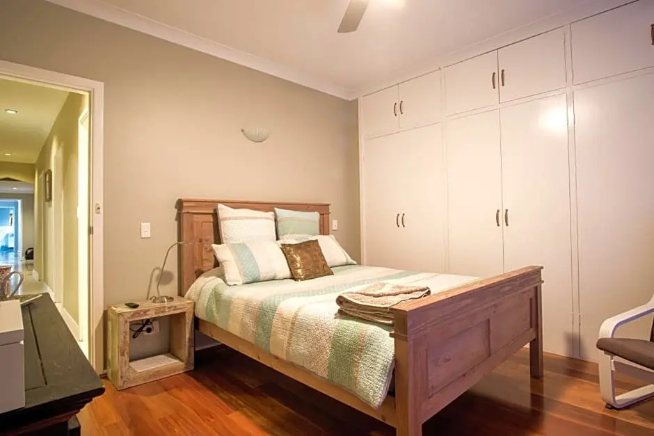 Mullaloo B & B