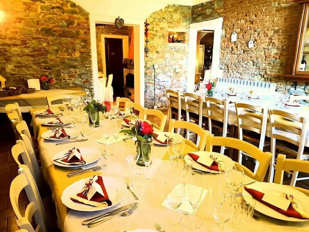 Relais Podere Borgaruccio, Wine Resort and Restaurant