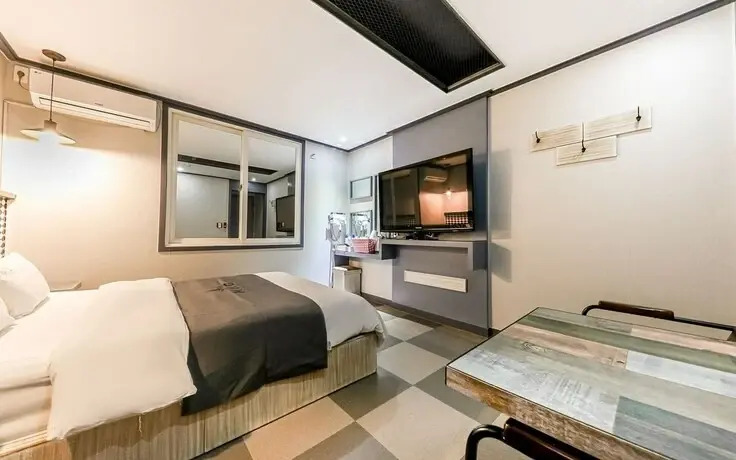 Daejeon Yongmun Back Hotel