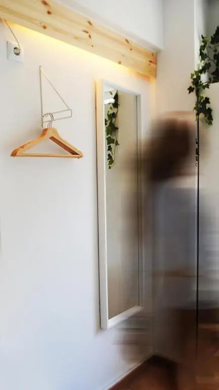 Kinfeels' downtown apartment B1