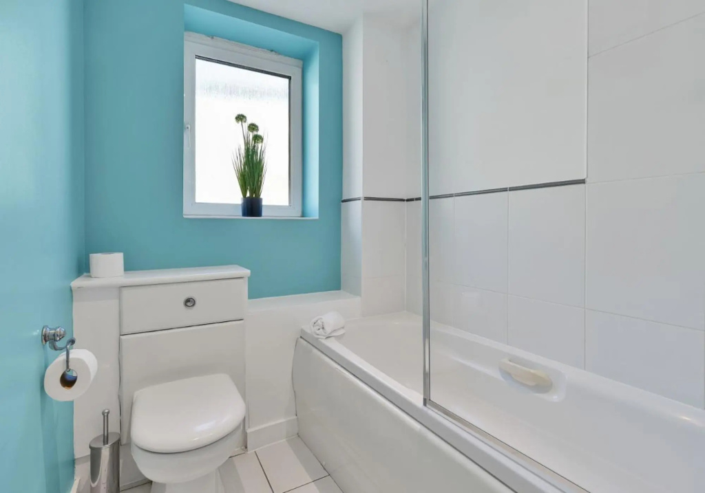 Central Garden View | Modern 2 Bedroom 2 bathroom Apartment | Balcony