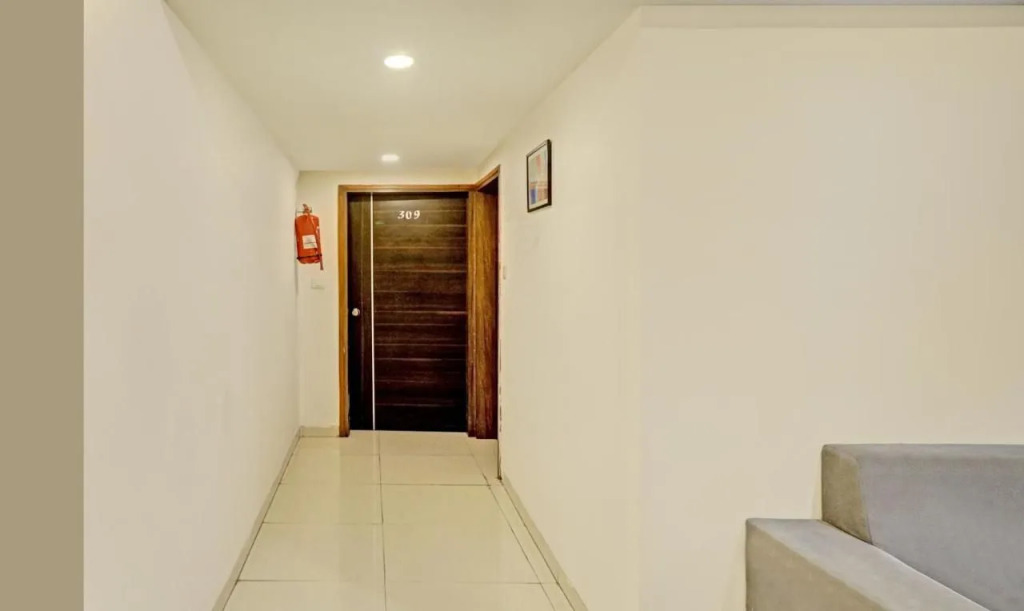 Itsy By Treebo - Radhe Residency