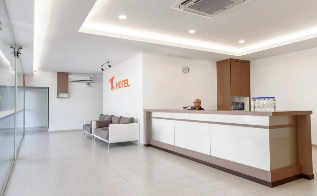 T Hotel Anggerik