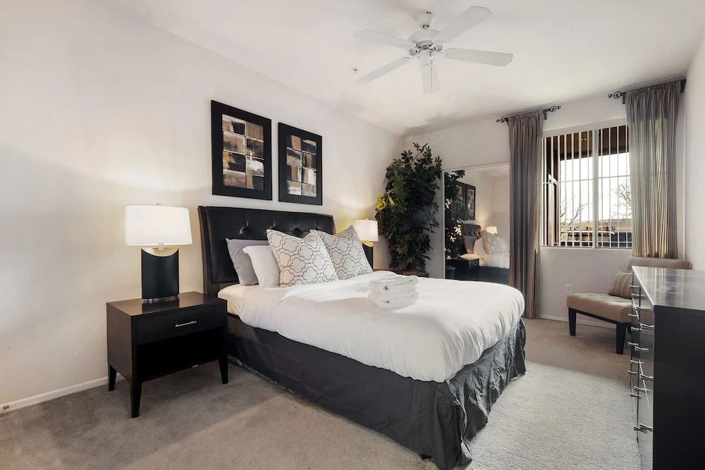 The Modern Phoenix Getaway with Resort-Style Amenities