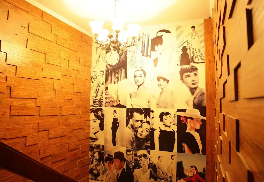 Jiangnan Impression Theme Hostel
