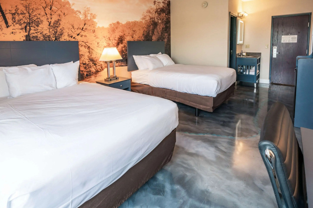 Oakfield Hotel & Suites Rochester, an Ascend Collection Hotel