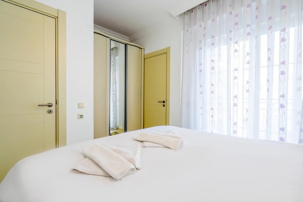 Comfy Flat With Shared Pool in Belek