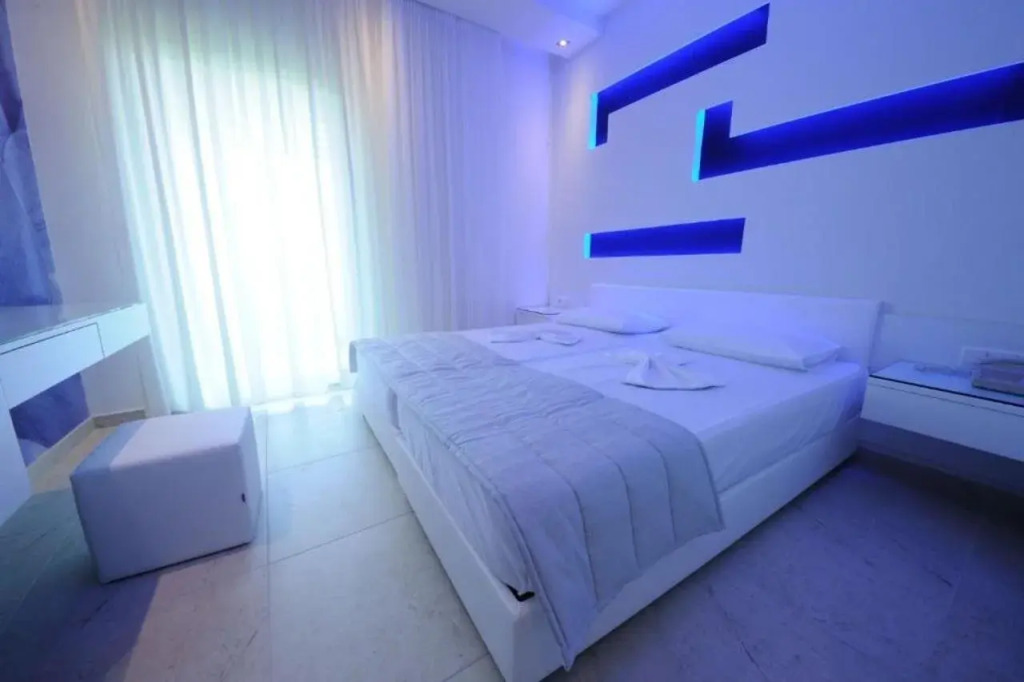 Louloudis Apartments