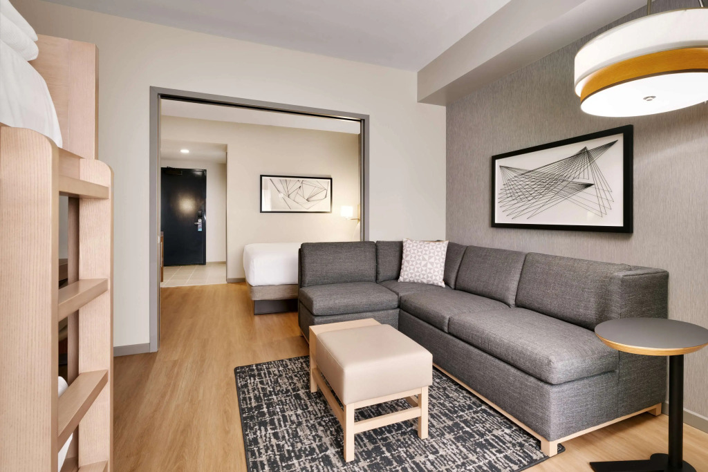 Hyatt Place at Anaheim Resort / Convention Center