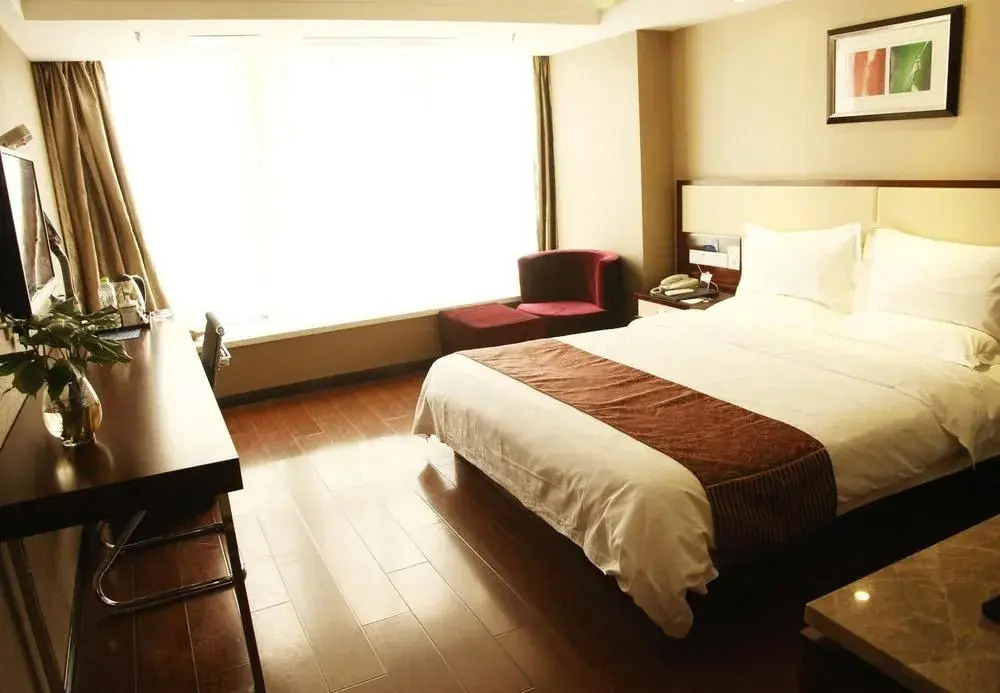 Starway Hotel