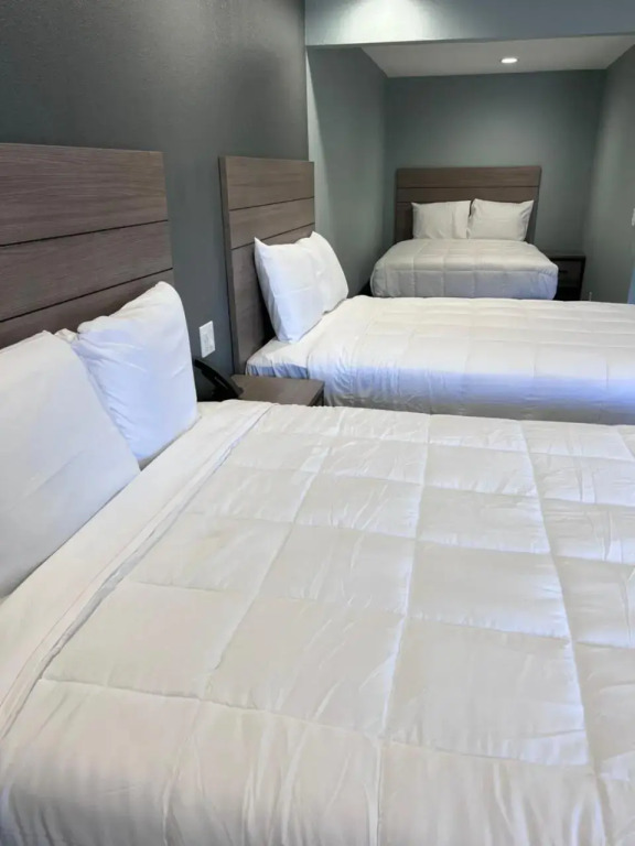 Travelodge Santa Cruz Riviera