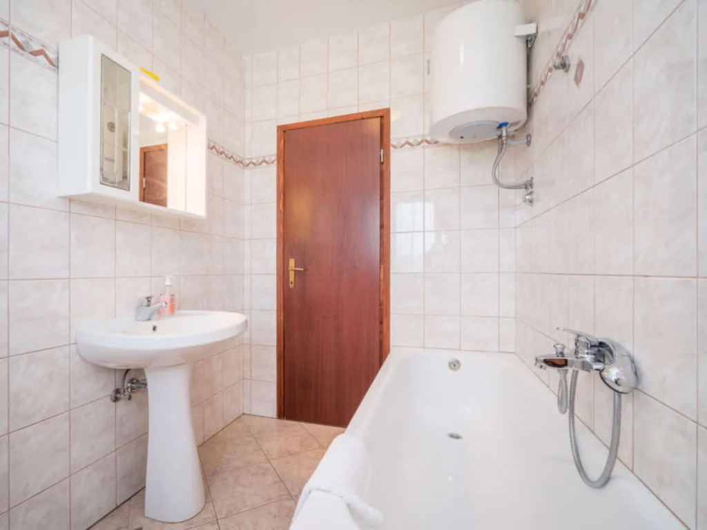 Apartment Fuma St.Georges-de-Montclard 39435