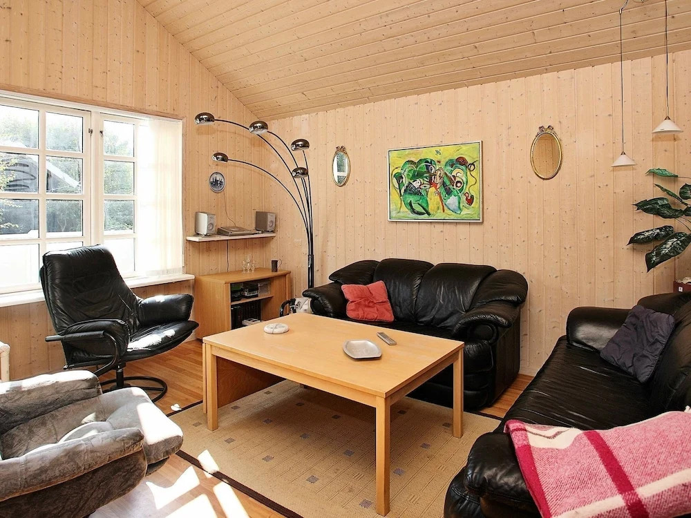 Charming Holiday Home in Frederikshavn Near Beach