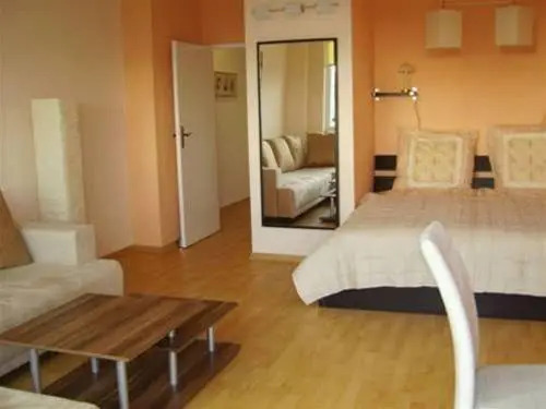 Nikol Apartments - Berlin