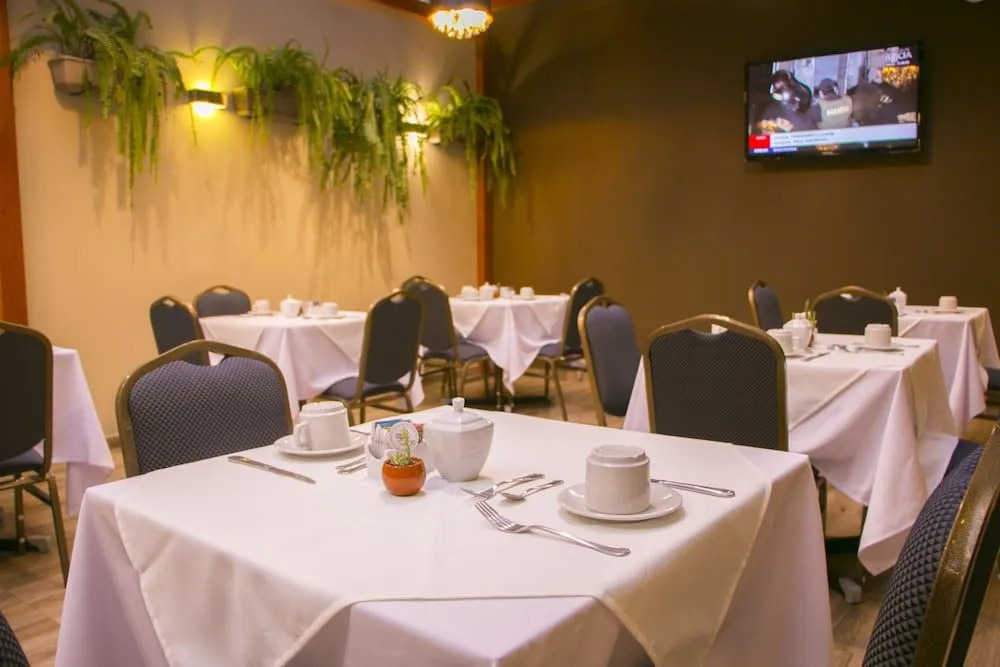 Rado Hotel - Quintanas