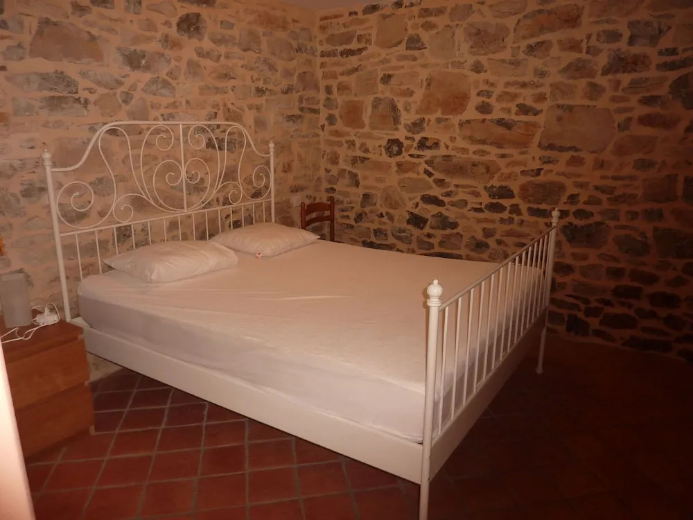 Pretty Holiday Home in Courry with Swimming Pool