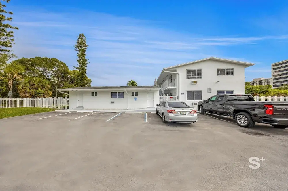 Chic 1-BD Apt in Miami Gym-Free Parking