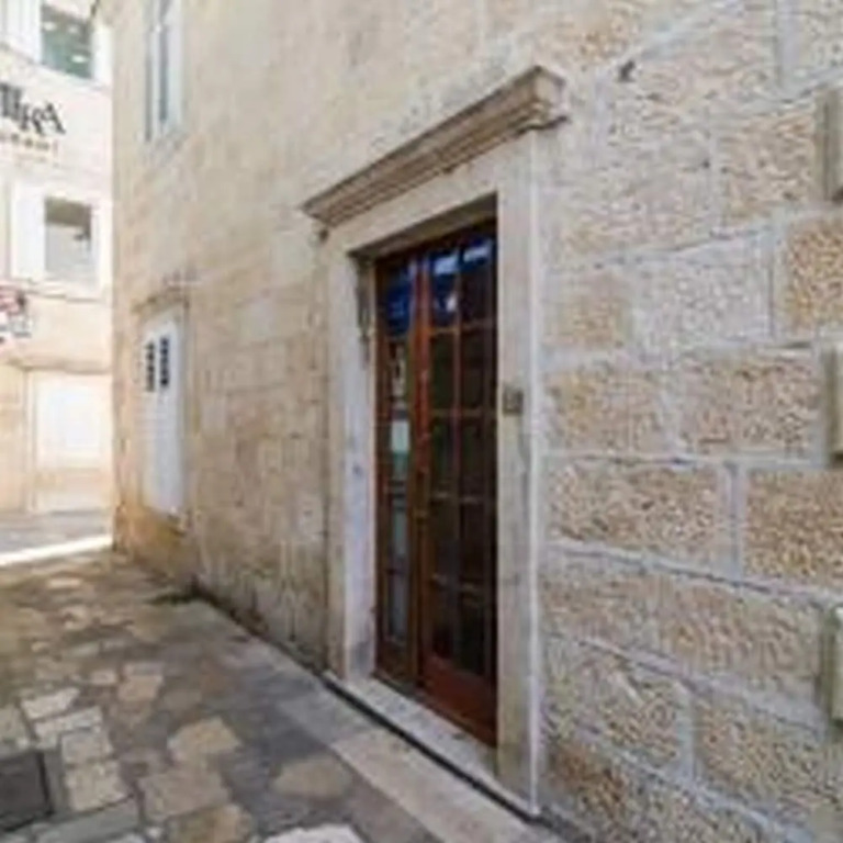 Rooms Lovrijenac