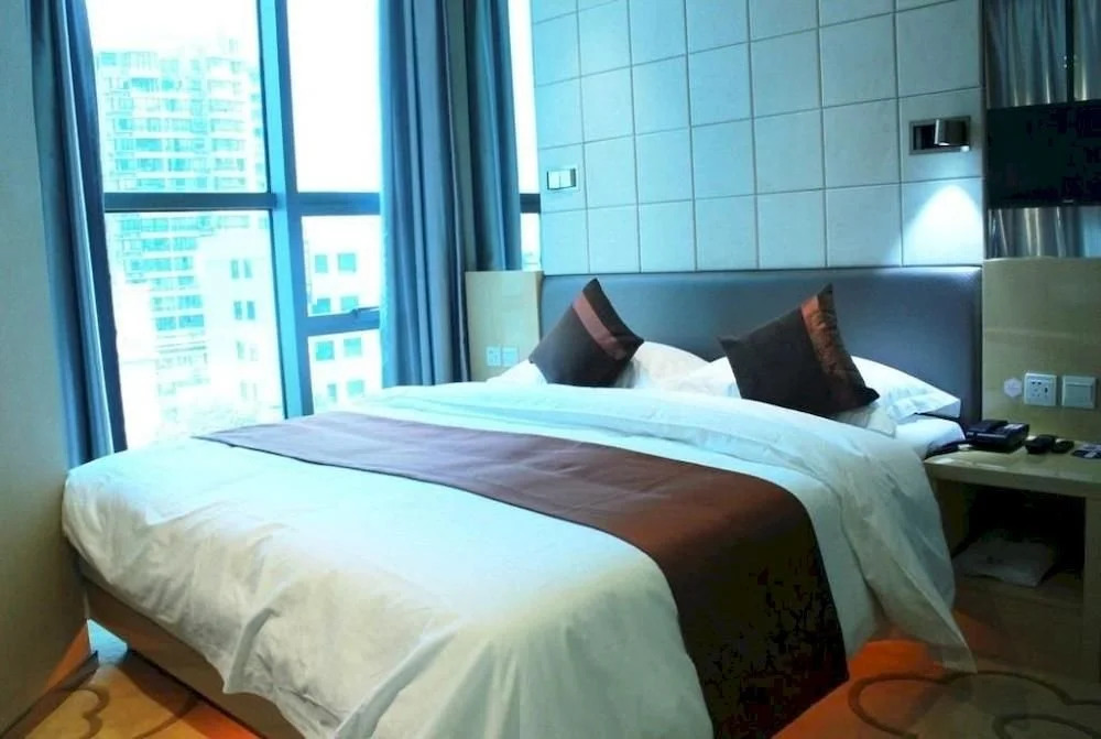 Z Hotels (Hangzhou West Lake Qingchun Road)