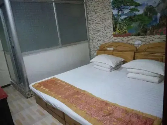 Longcheng Hotel
