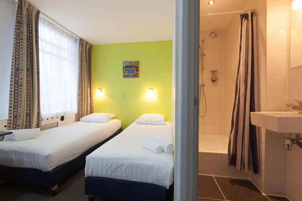 The Townhouse Hotel