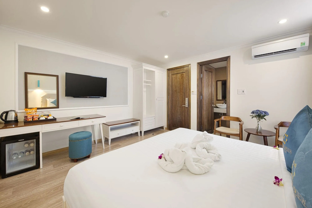 Grand Luxury Seaview Hotel & Spa by HOS