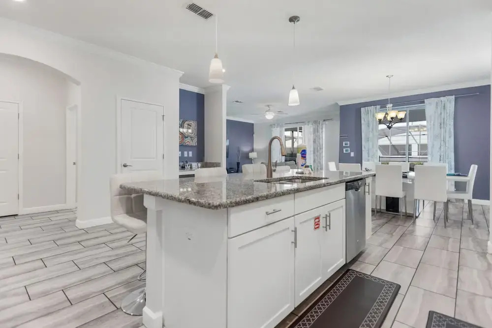 Kissimmee Retreat  6BR House Sleeps 14