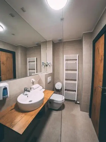 Orange Hotel