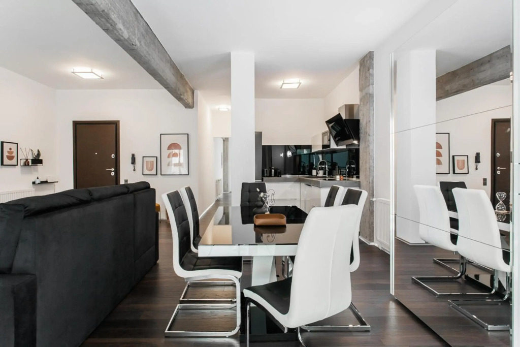 Industrial 1BR Apartment in Ampelokipoi Area by UPSTREET