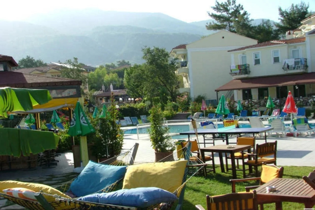 Ant Apart Hotel