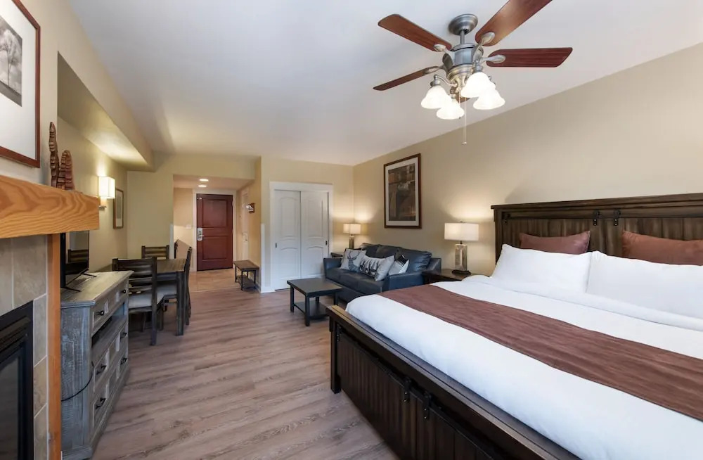 Modern Ski Studio Apartment with In-Room Fireplace - Fraser Crossing/Founders Pointe Premium-Rated 4443