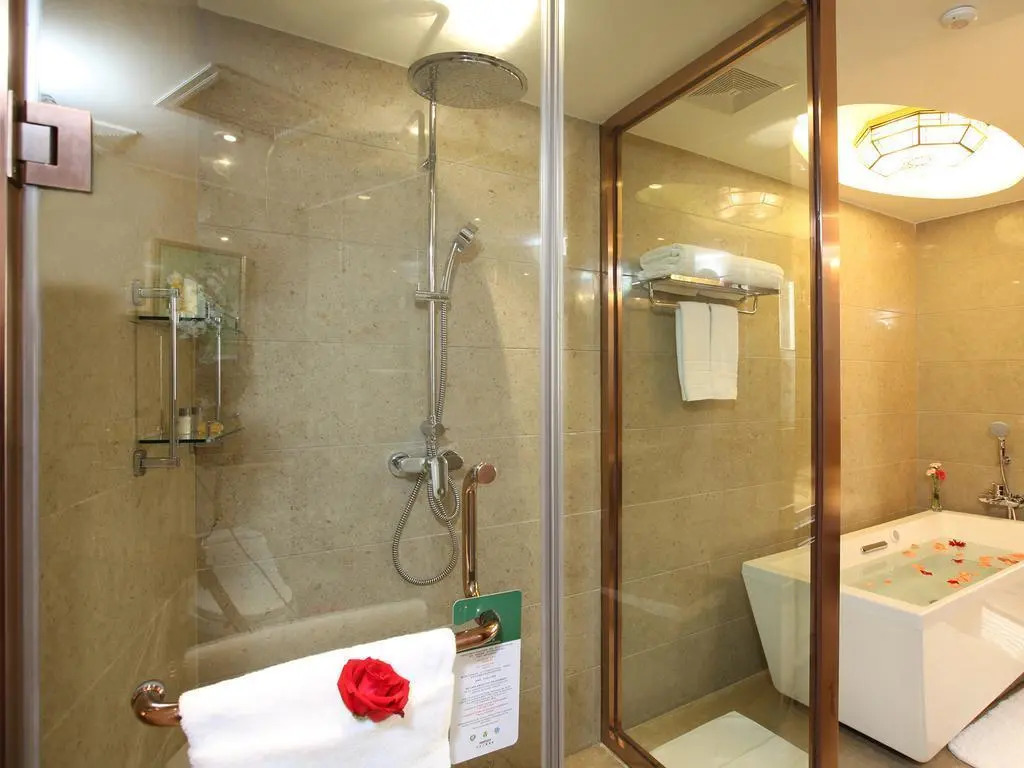 Beijing Zhongle Six-Star Hotel