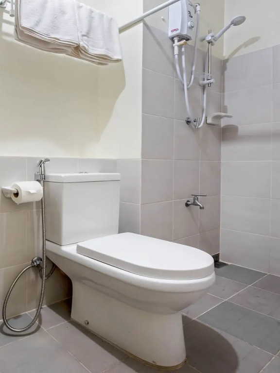 OYO 263 Vinia Residences