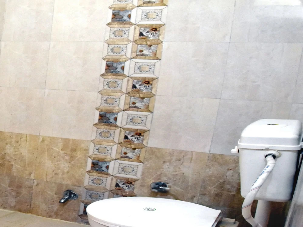 OYO 14658 Shree Ambe Tara Guest House