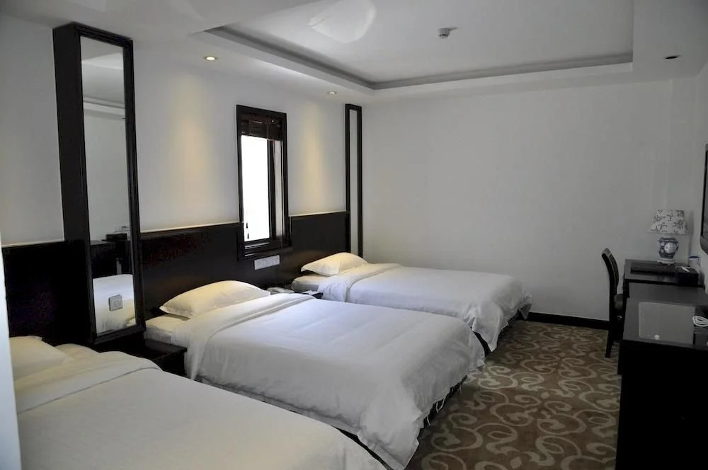Pingmenlou Hotel (Suzhou Railway Station North Temple Tower)(平门楼宾馆(苏州火车站拙政园店))