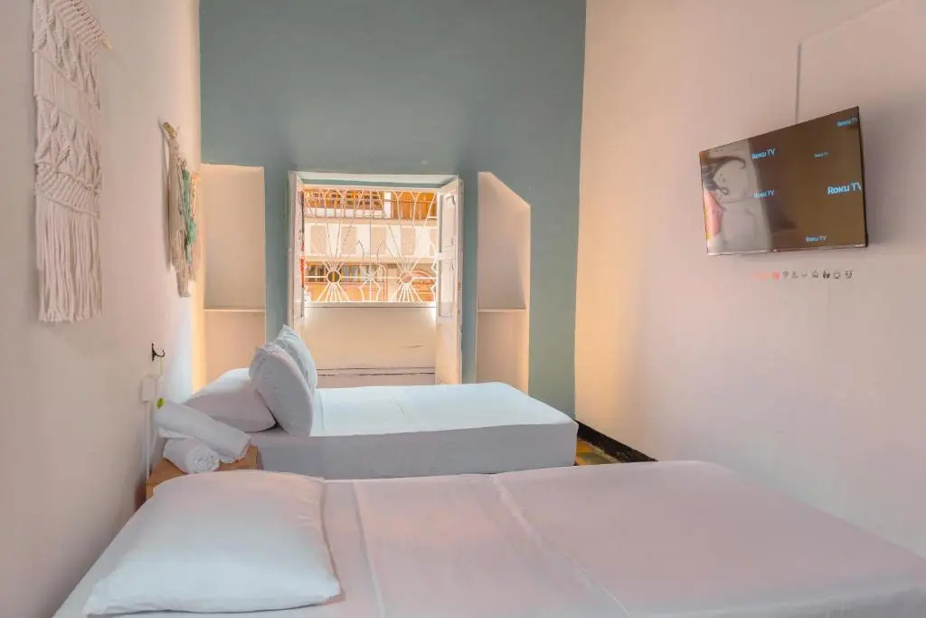 Traveler Hostel