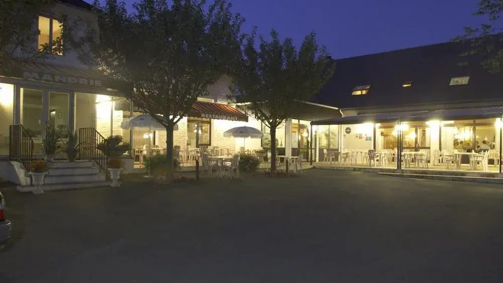 Logis Auberge De La Mandrie