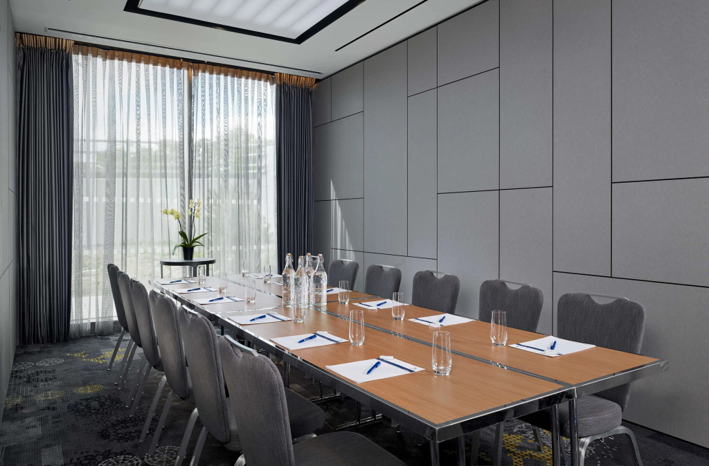 Park Plaza London, Park Royal