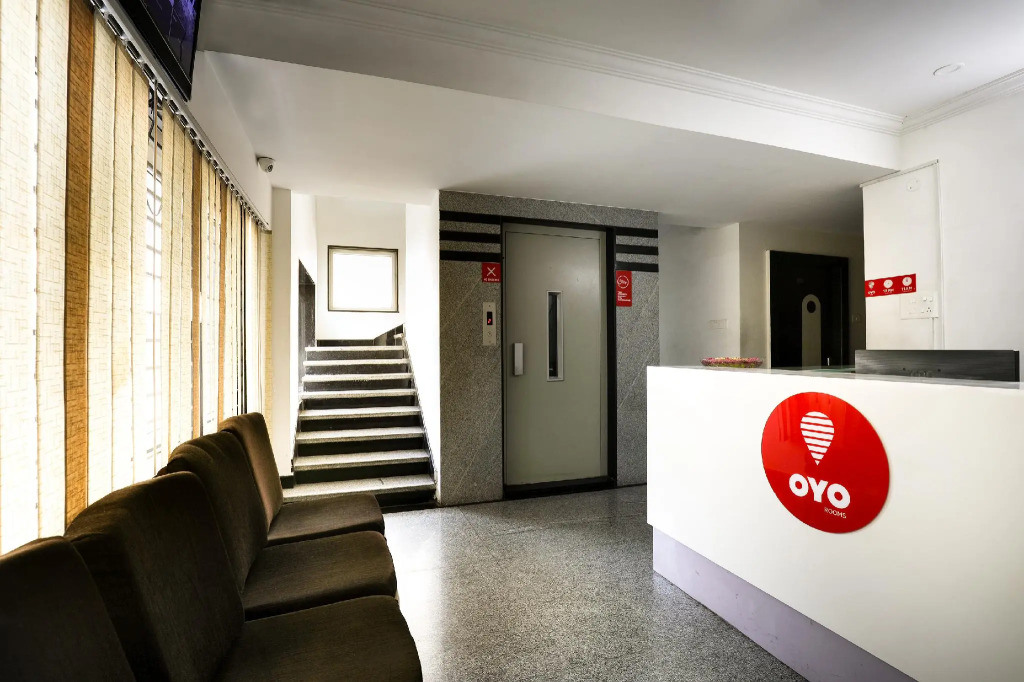 OYO 9804 Hotel SR Residency