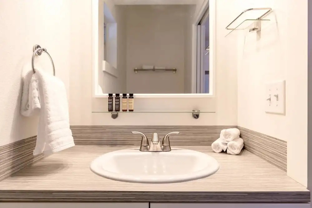 East Side 2 BR Bungalow by Domio