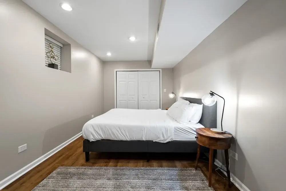 Historic Designer Lincoln Park Retreat Sleeps 14 by AllSet Turnover
